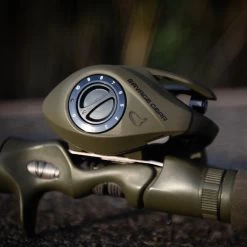 Savage Gear SG8 Baitcaster Reel 250 BC | Low Speed LH -Kortingswinkel Voor Visuitrusting 239b4c6bb23795edcb649850704aa05c